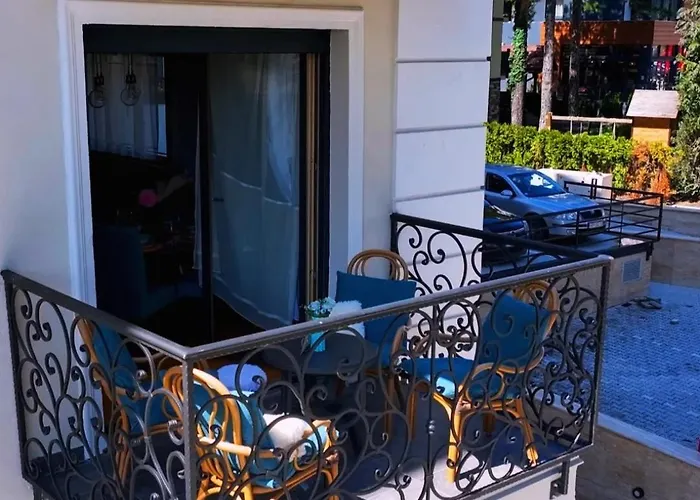 Blue Lux アパート *